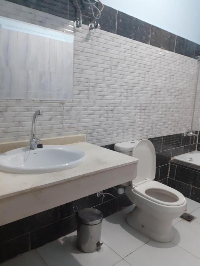 Nile Roof Hotel& Restaurant Луксор Екстериор снимка